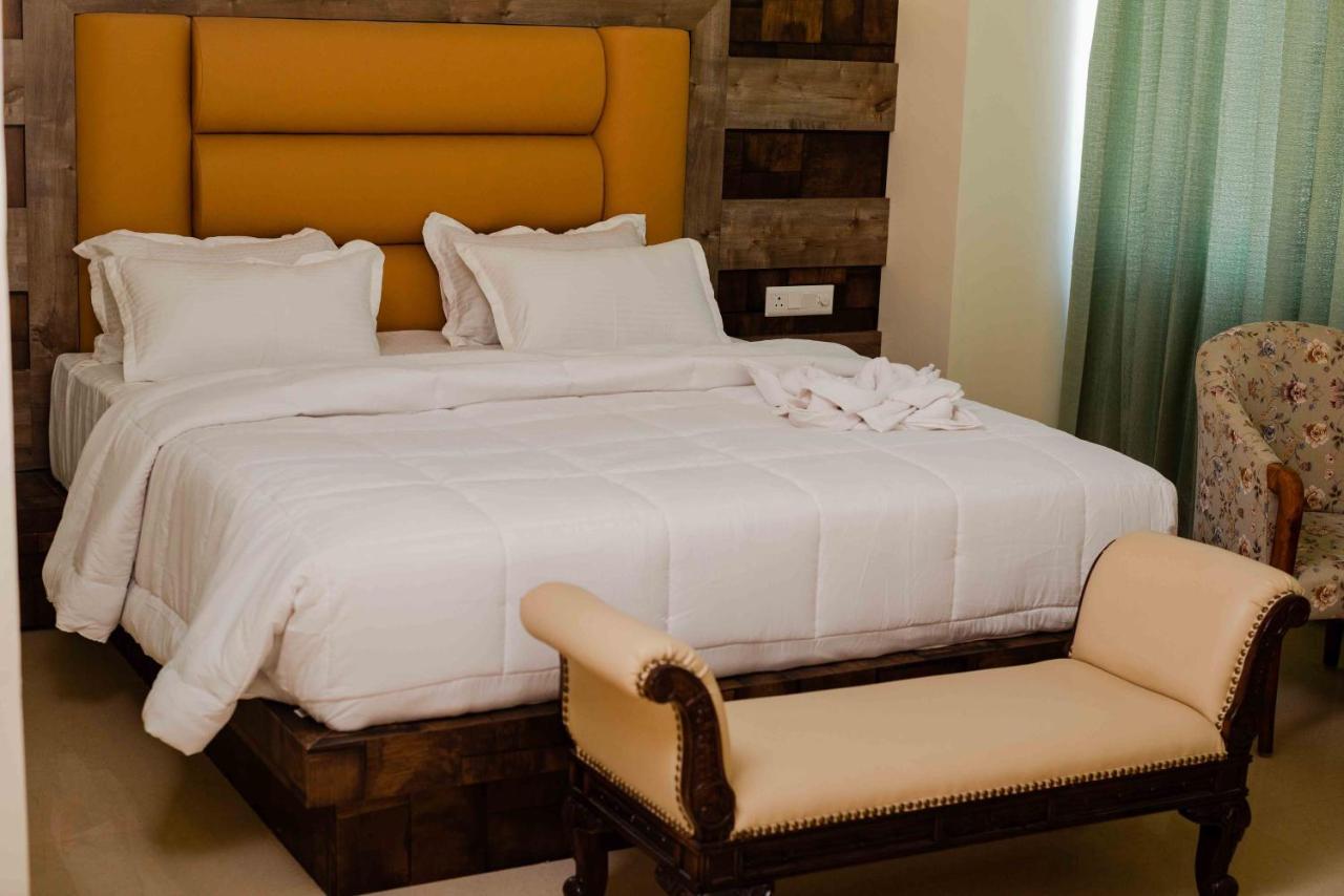 Hotel Grand Lotus Dimāpur Eksteriør billede