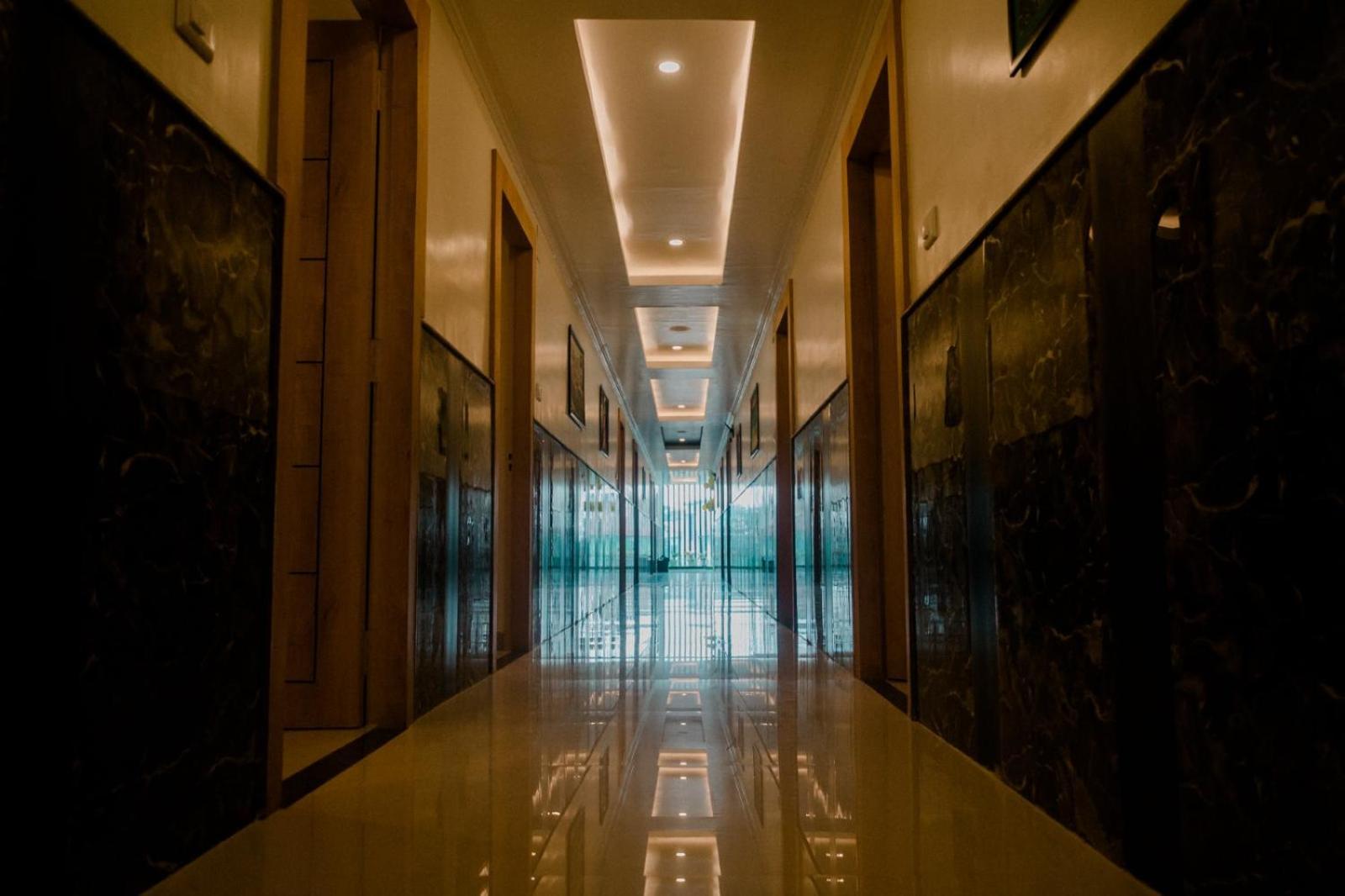 Hotel Grand Lotus Dimāpur Eksteriør billede